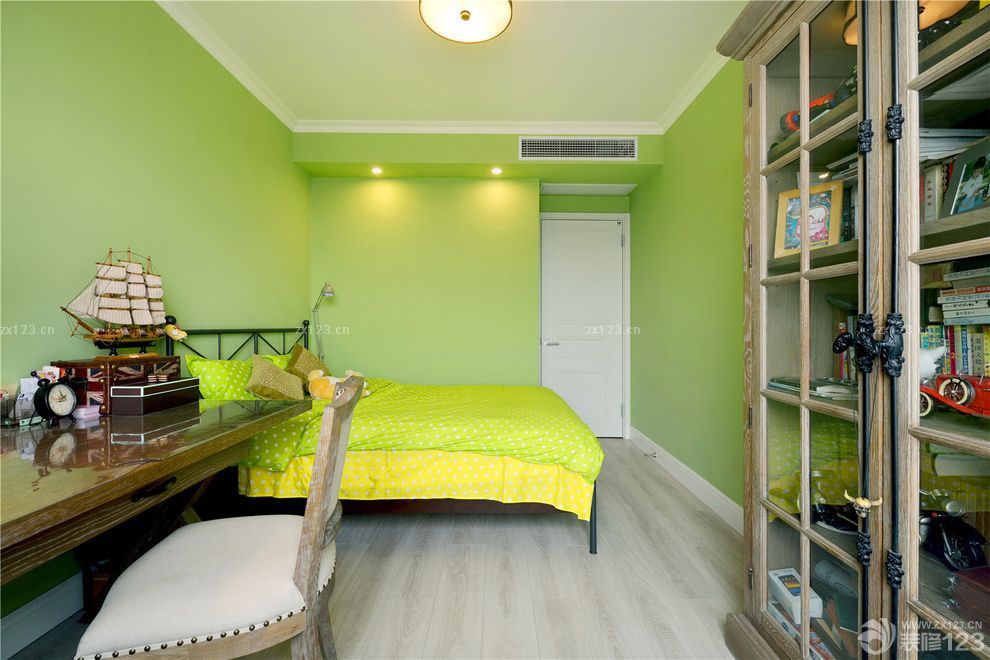 绿色卧室装修