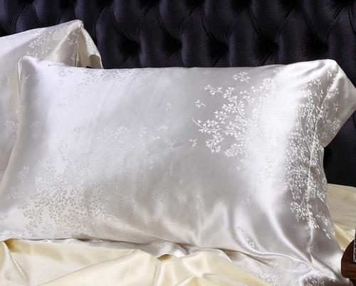 水枕头有哪些功效，长期睡好不好？  